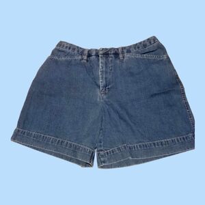 Womens vintage size 8 denim shorts
